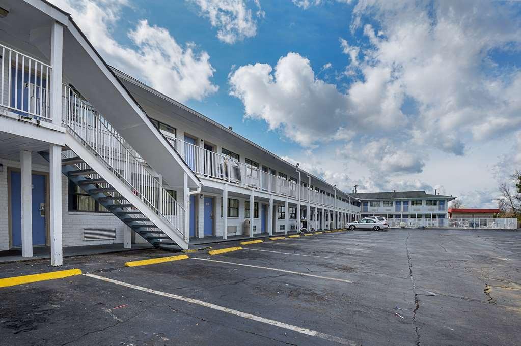 Motel 6 Chattanooga East Екстер'єр фото