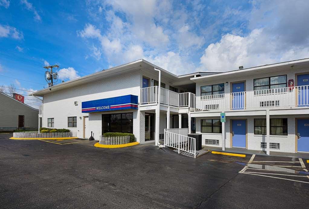 Motel 6 Chattanooga East Екстер'єр фото