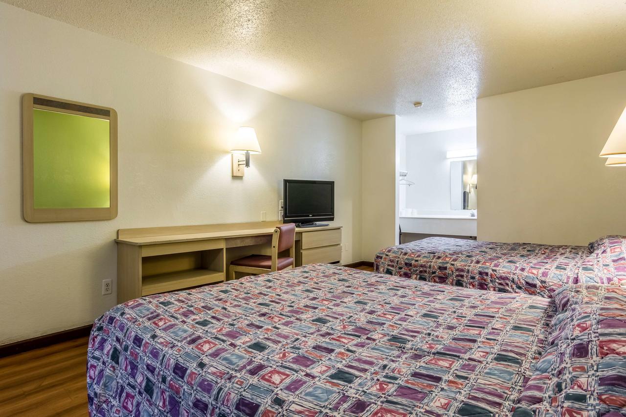 Motel 6 Chattanooga East Екстер'єр фото