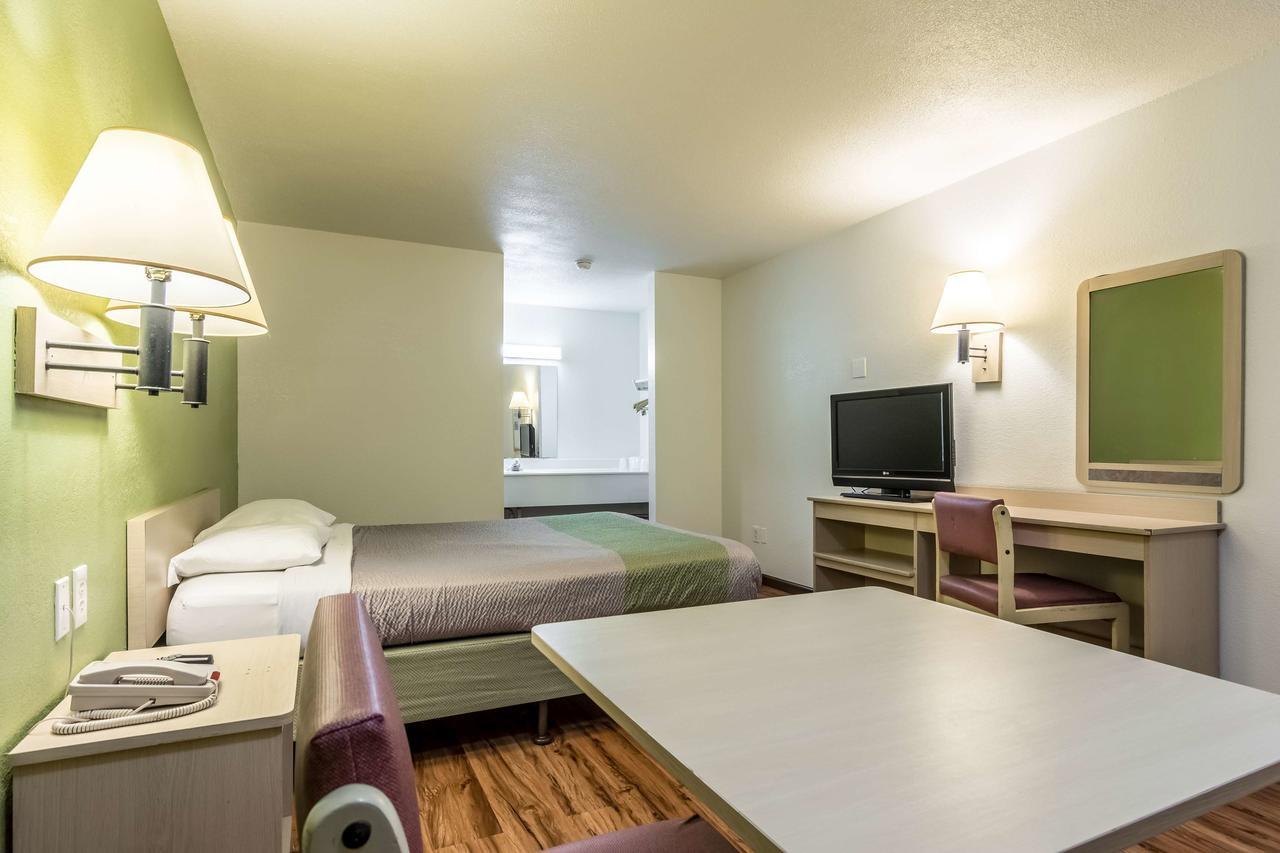 Motel 6 Chattanooga East Екстер'єр фото