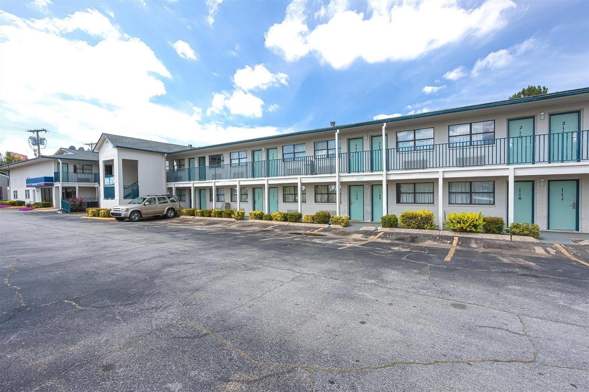 Motel 6 Chattanooga East Екстер'єр фото